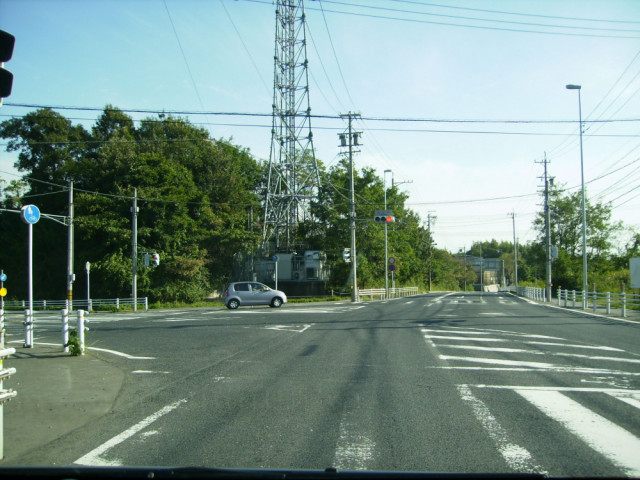 「広の田」交差点を直進